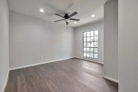 7312 Main Street Houston TX 77030