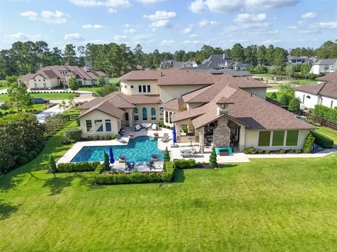 18 Rugged Lark Circle Tomball TX 77377