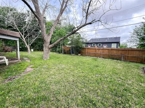 5863 Southgood Street Houston TX 77033