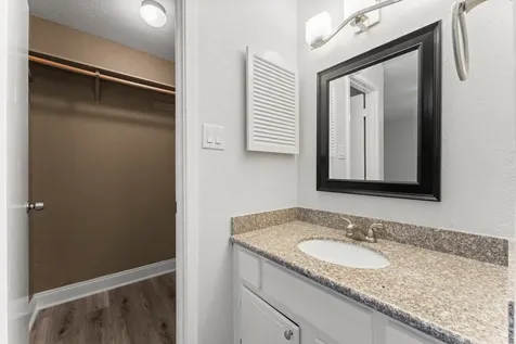 14515 Wunderlich Drive 1413 Houston TX 77069