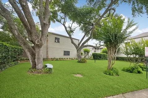 1623 S Kirkwood Road 211 Houston TX 77077