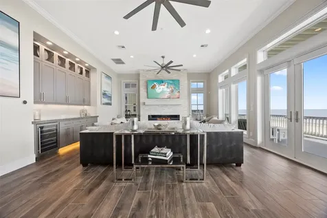 11707 Beachside Galveston TX 77554