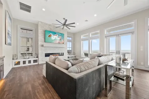 11707 Beachside Galveston TX 77554