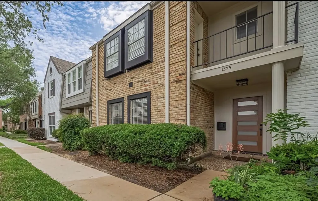 1375 Country Place Drive Houston TX 77079