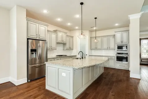 10114 Da Vinci Court Iowa Colony TX 77583