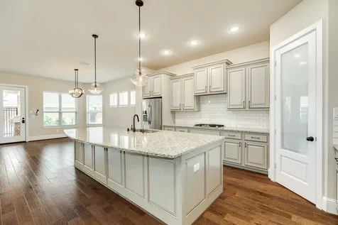 10114 Da Vinci Court Iowa Colony TX 77583