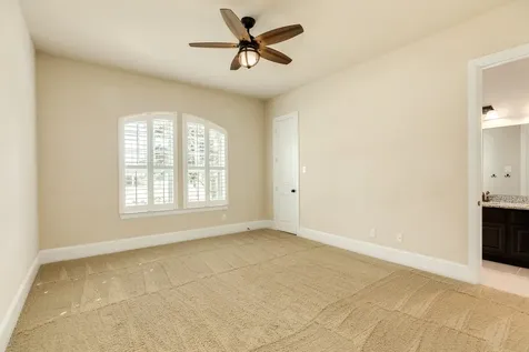 10114 Da Vinci Court Iowa Colony TX 77583