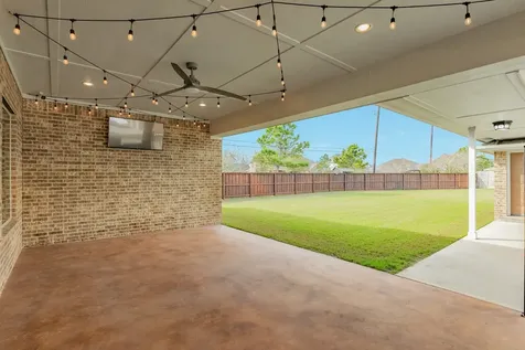 10114 Da Vinci Court Iowa Colony TX 77583