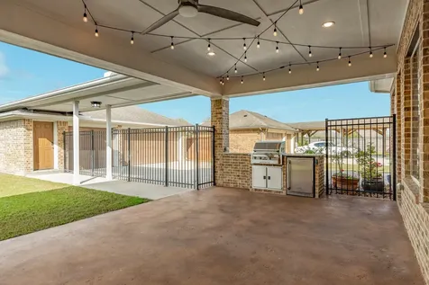 10114 Da Vinci Court Iowa Colony TX 77583