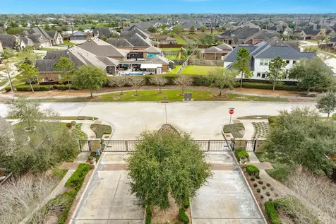 10114 Da Vinci Court Iowa Colony TX 77583