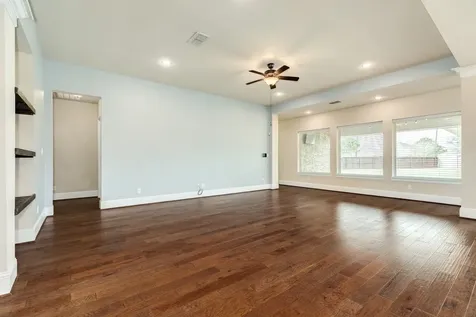 10114 Da Vinci Court Iowa Colony TX 77583