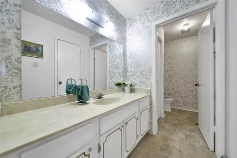 5005 Georgi Lane 155 Houston TX 77092