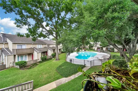 5005 Georgi Lane 155 Houston TX 77092