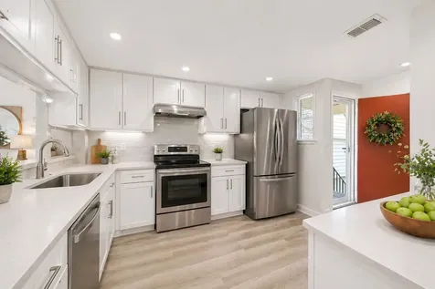 5005 Georgi Lane 155 Houston TX 77092