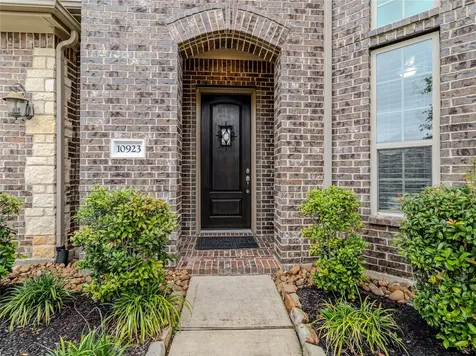 10923 Sunnydale Ridge Lane Cypress TX 77433