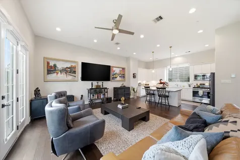 4306 Center Street Houston TX 77007