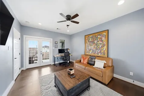 4306 Center Street Houston TX 77007