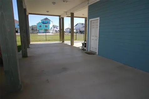 23159 Fresca Street Galveston TX 77554