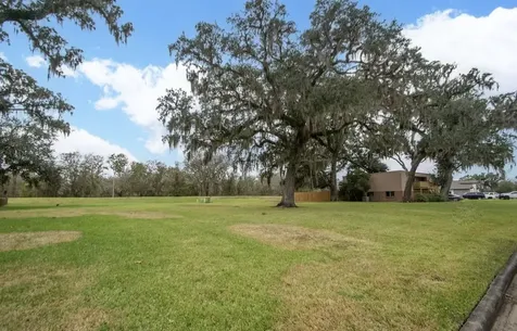 2232 Ridgewood West Columbia TX 77486