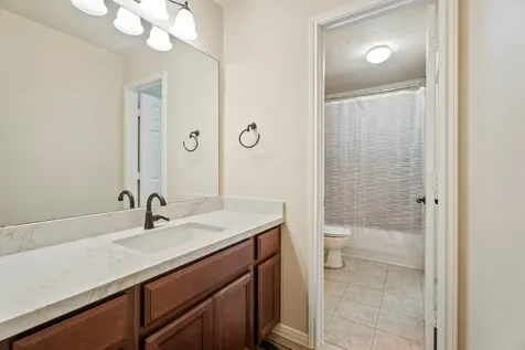2812 Knob Hill Street Pearland TX 77581