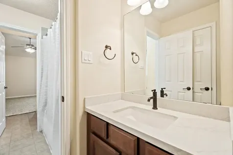 2812 Knob Hill Street Pearland TX 77581