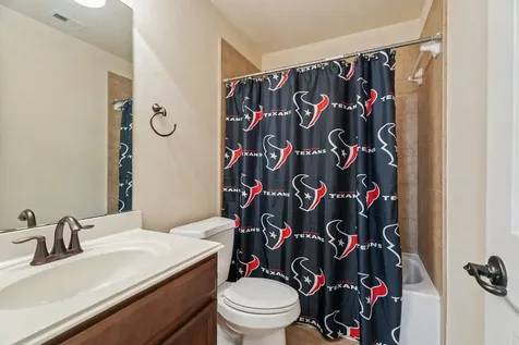 2812 Knob Hill Street Pearland TX 77581