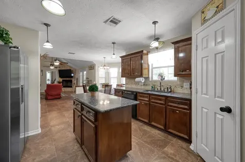 19215 Veterans Road Magnolia TX 77355