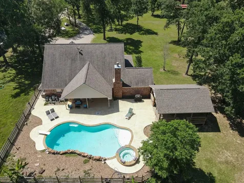 19215 Veterans Road Magnolia TX 77355