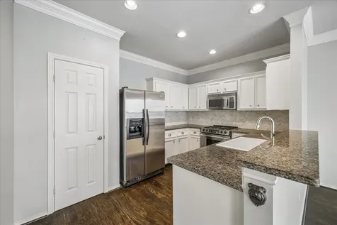 1624 W 25th Street B Houston TX 77008