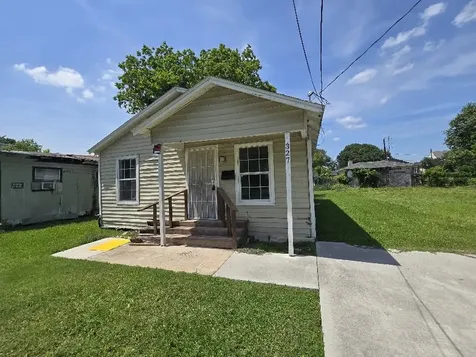 327 De Haven Street Houston TX 77029