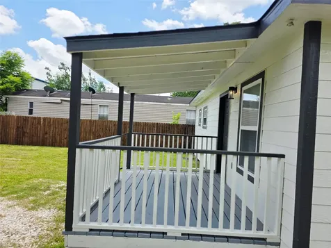 115 Blackwell Street Pasadena TX 77506