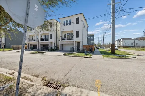 2604 Mcilhenny Street Houston TX 77004