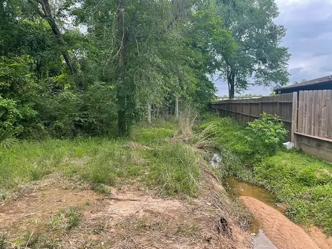 1 Sleepy Hollow Road Conroe TX 77385