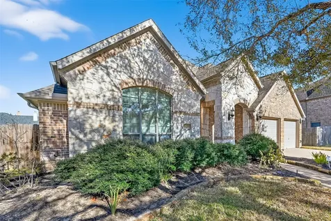 5115 Field Briar Lane Sugar Land TX 77479