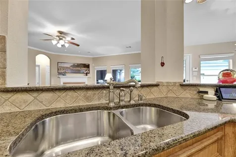 13610 Popes Creek Lane Houston TX 77044