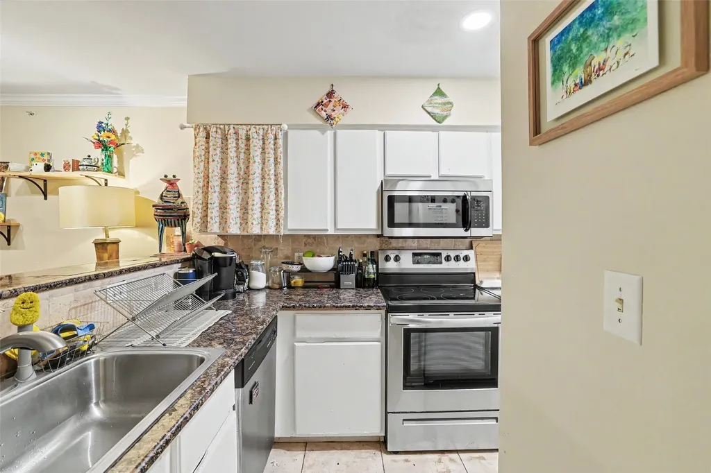 501 W 26th Street 210 Austin TX 78705