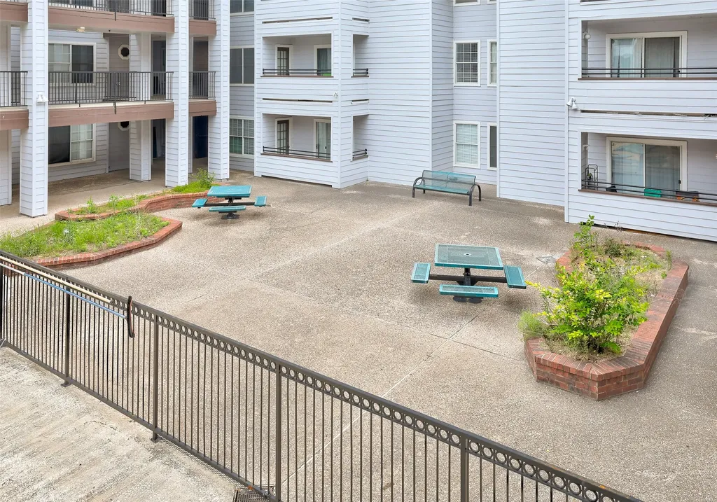 501 W 26th Street 210 Austin TX 78705