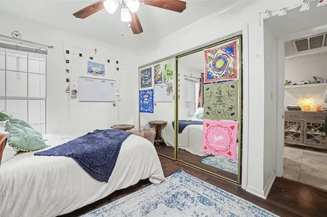 501 W 26th Street 210 Austin TX 78705