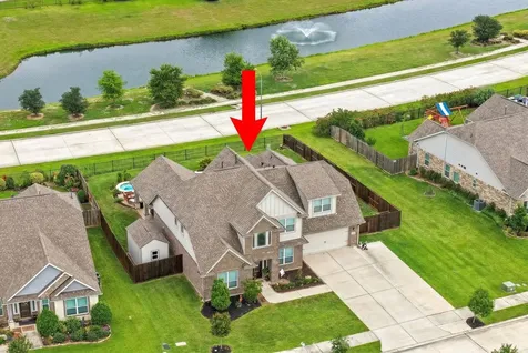 14511 Meadowlands Drive Mont Belvieu TX 77523