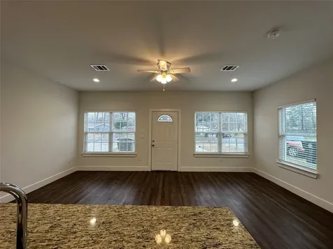 9302 Bean Street A Houston TX 77028
