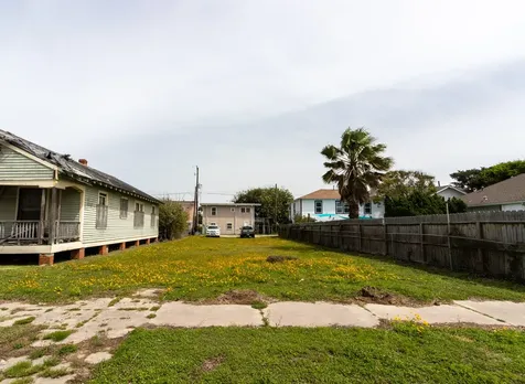 3616 Avenue S 1/2 Galveston TX 77550