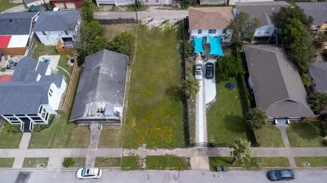 3616 Avenue S 1/2 Galveston TX 77550