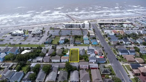 3616 Avenue S 1/2 Galveston TX 77550