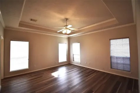 2835 Briarhurst Park Houston TX 77057