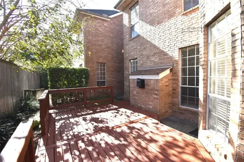 2835 Briarhurst Park Houston TX 77057