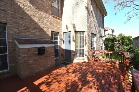 2835 Briarhurst Park Houston TX 77057