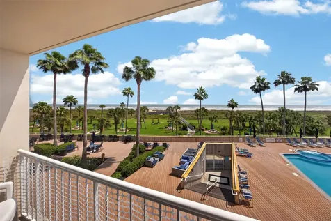 1401 E Beach Drive 109 Galveston TX 77550