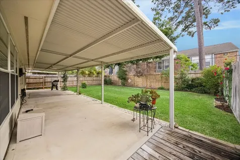 10719 Knoll Bend Lane Houston TX 77070