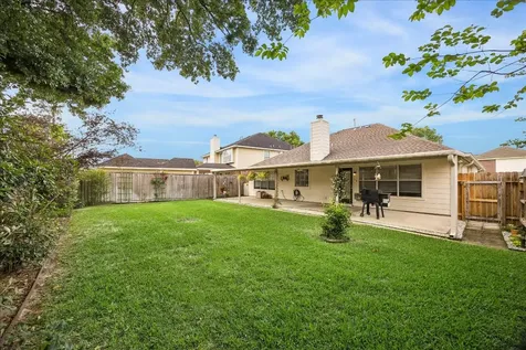 10719 Knoll Bend Lane Houston TX 77070