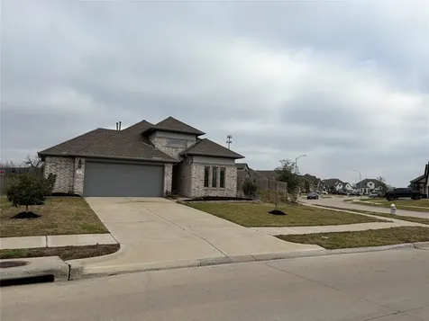 323 Avenue B Richmond TX 77406